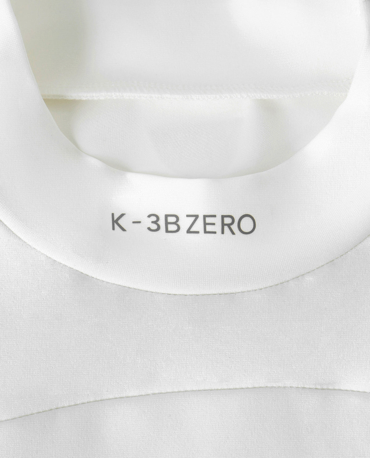 K-3B×Marty GolfダンボールモックネックTシャツ